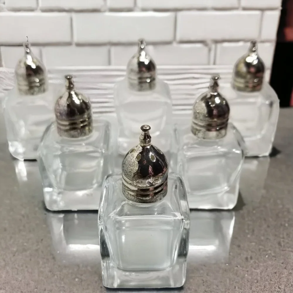 "Vintage Glass Mini Salt & Pepper Shakers w/ Silver Tops  Original Box Set-6 - Picture 6 of 11
